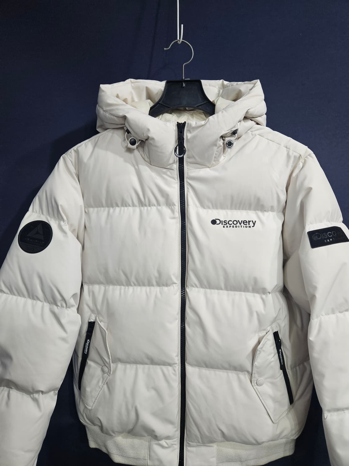 디스커버리 화이트컬러 남성 100 덕다운 숏패딩  상품이미지7