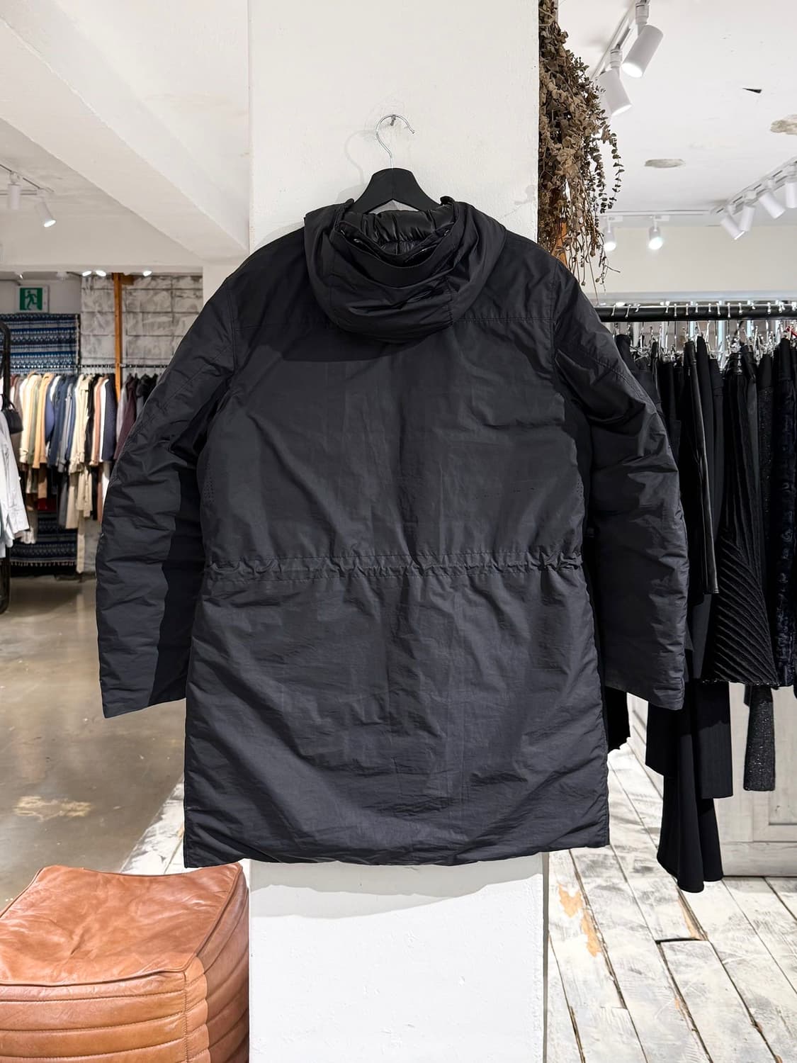 cp컴퍼니 블랙 마이크로-M 고글 다운 파카 상품이미지4