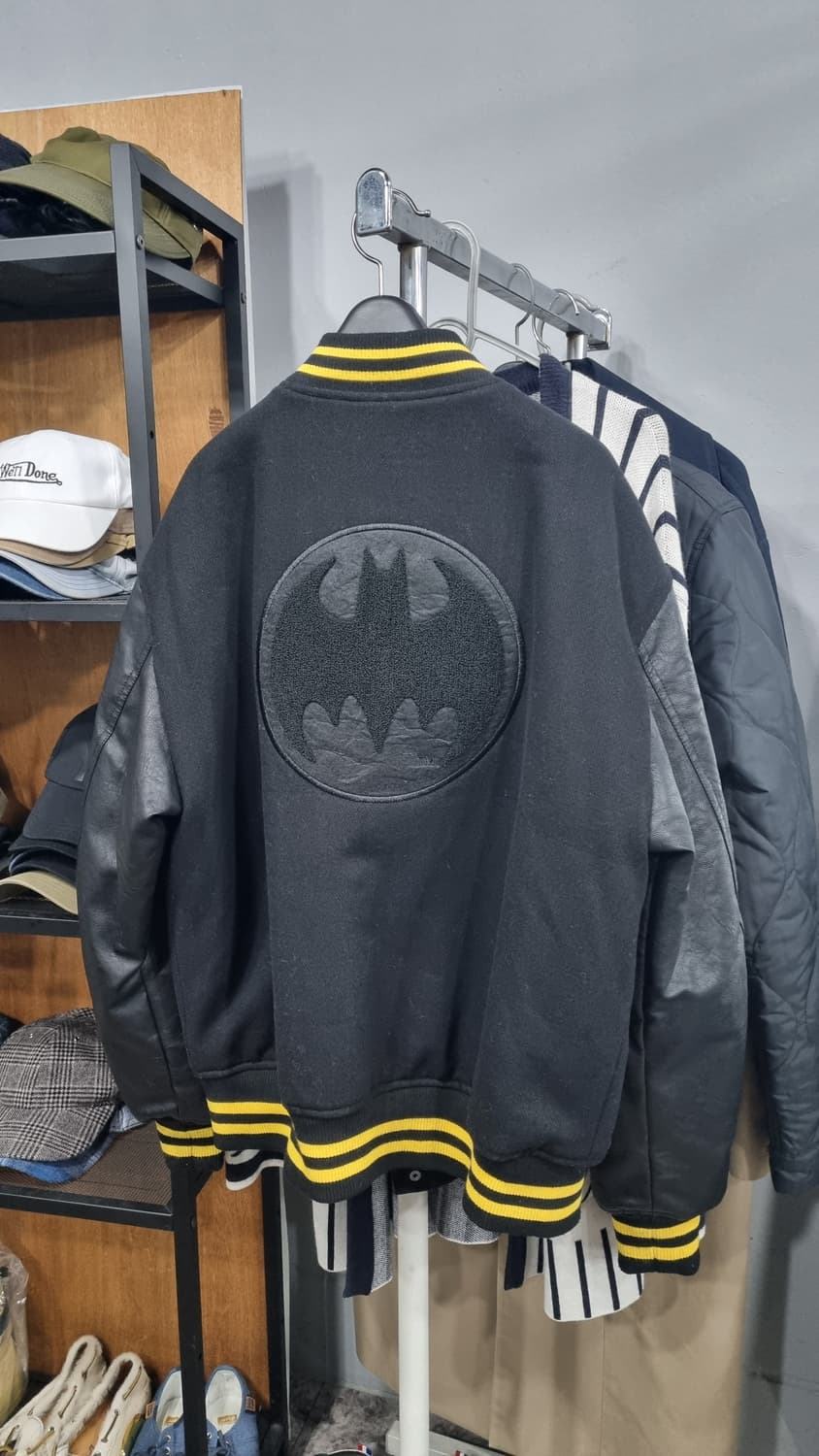 게스(guess) 리미티드 베트맨 바시티(야구점퍼) 국내105(가단58) 상품이미지4