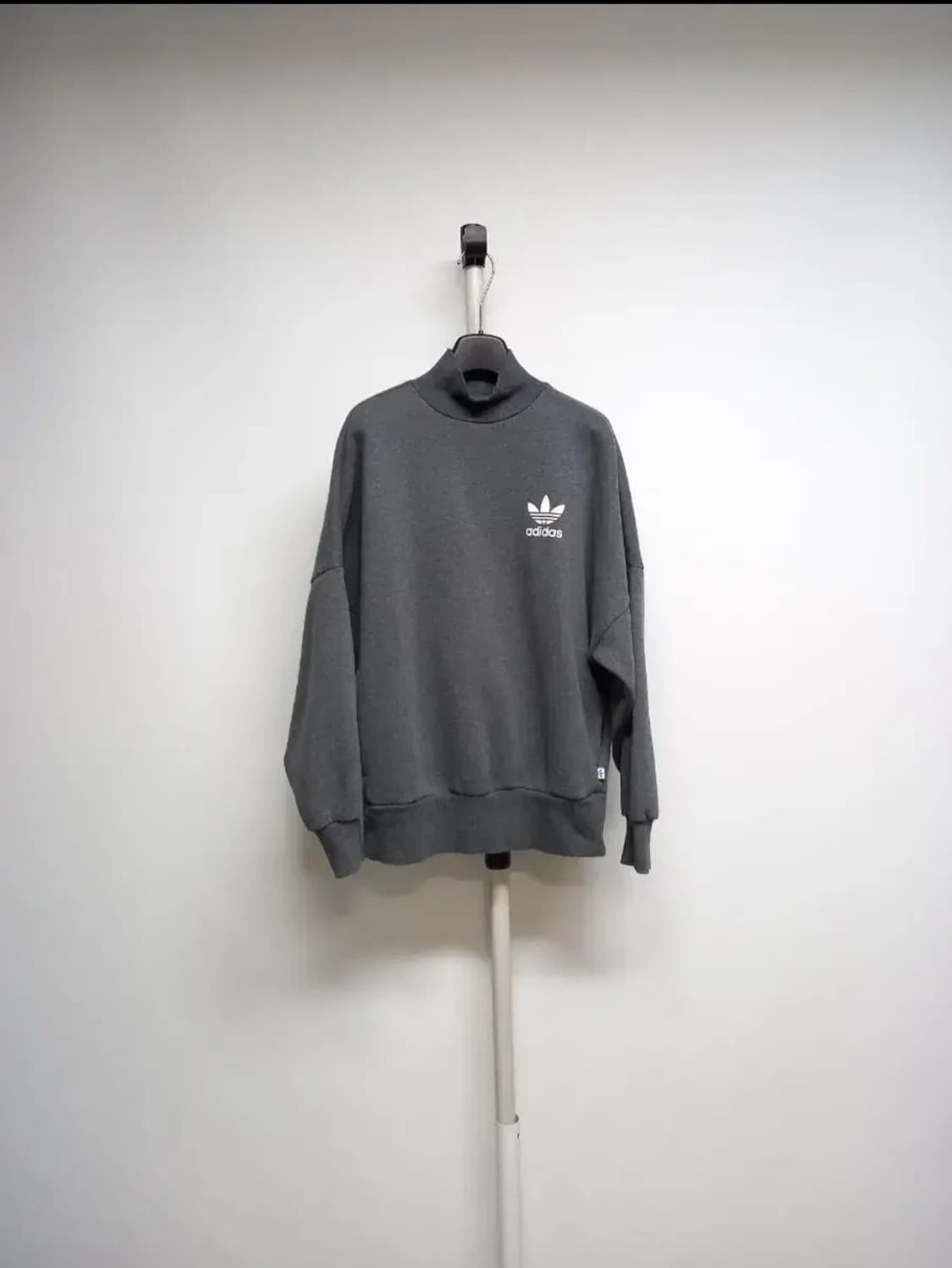 아디다스 기모 하프넥 루즈박시핏 맨투맨 55.66 상품이미지1