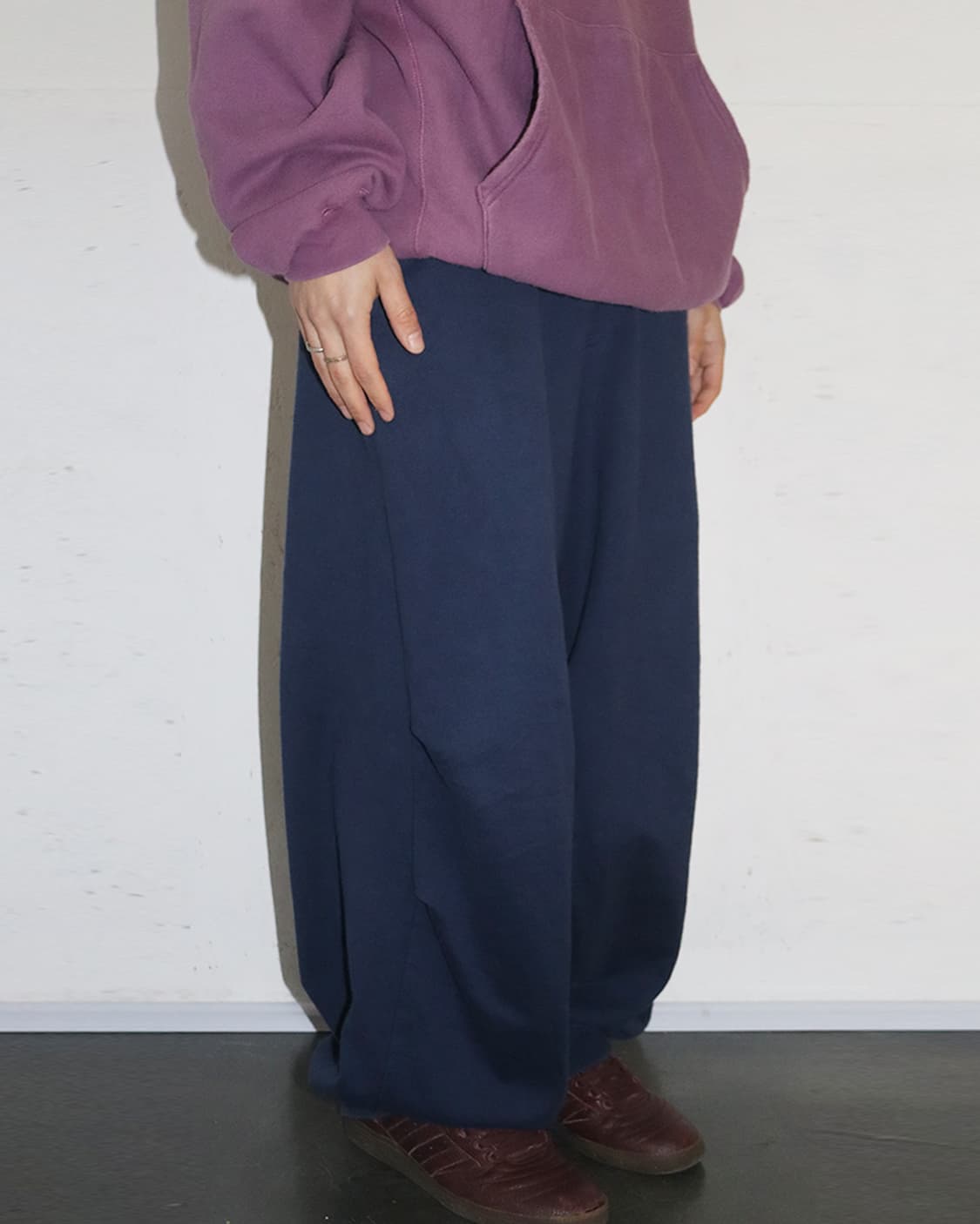 라드 뮤지션 23SS 수빈 루프 백 오버 팬츠 상품이미지3