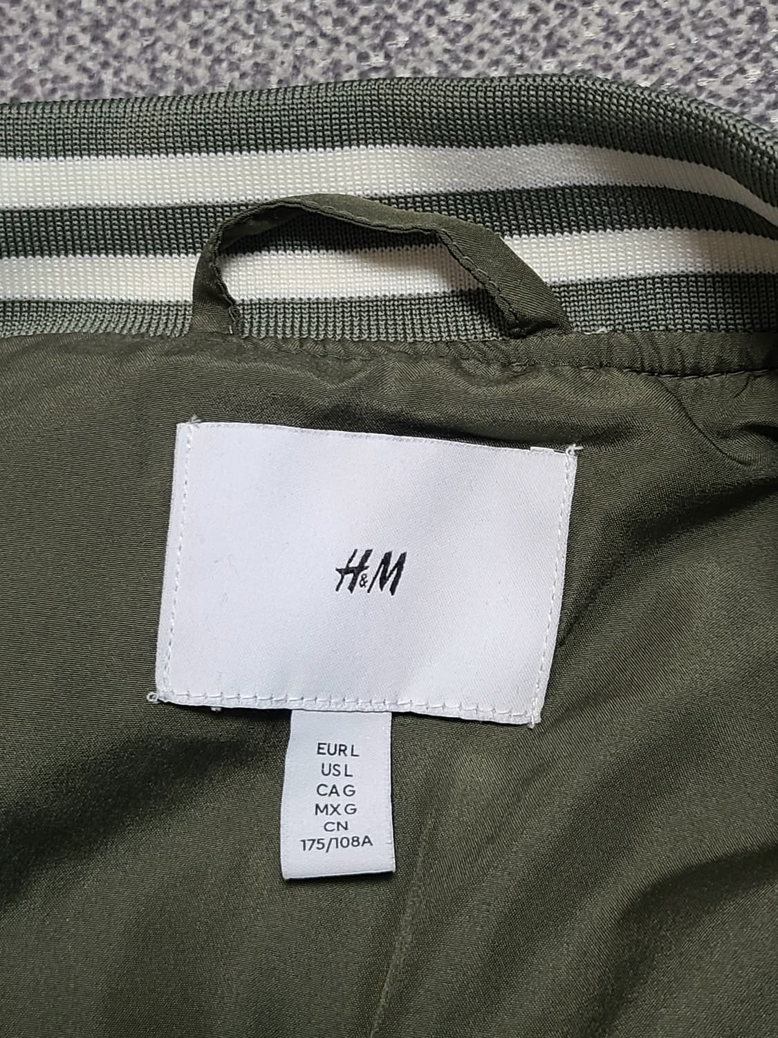 H&M 바시티 자켓 카키 L 상품이미지6