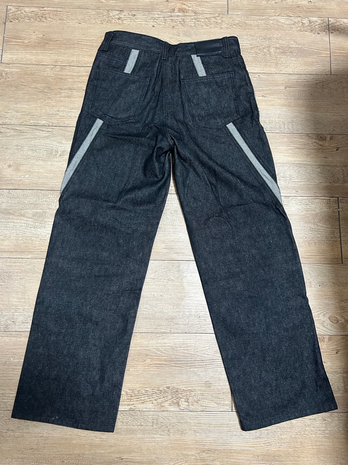 애드오프 WAVE CURL LINE WIDE DENIM PANTS BLA 상품이미지4