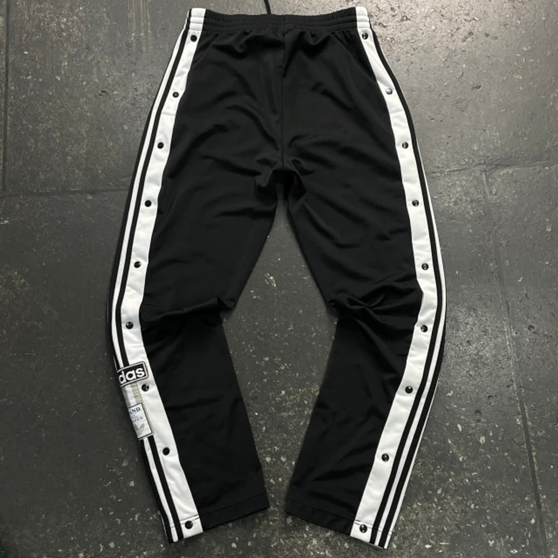 100 아디다스 아디브레이크 트레이닝 팬츠 상품이미지5
