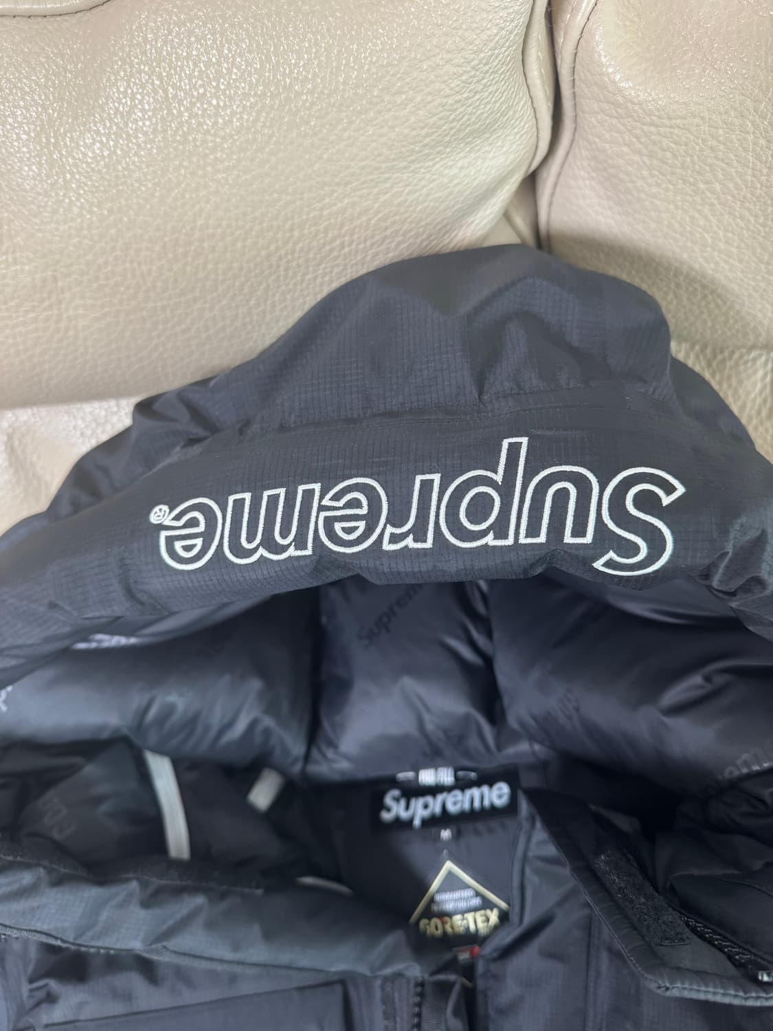 슈프림 고어텍스 700필 다운 패딩 파카 M 상품이미지6