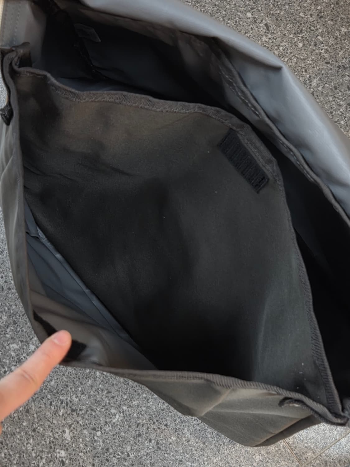 porter 포터 카키 빅 크로스백 보부상백 상품이미지5