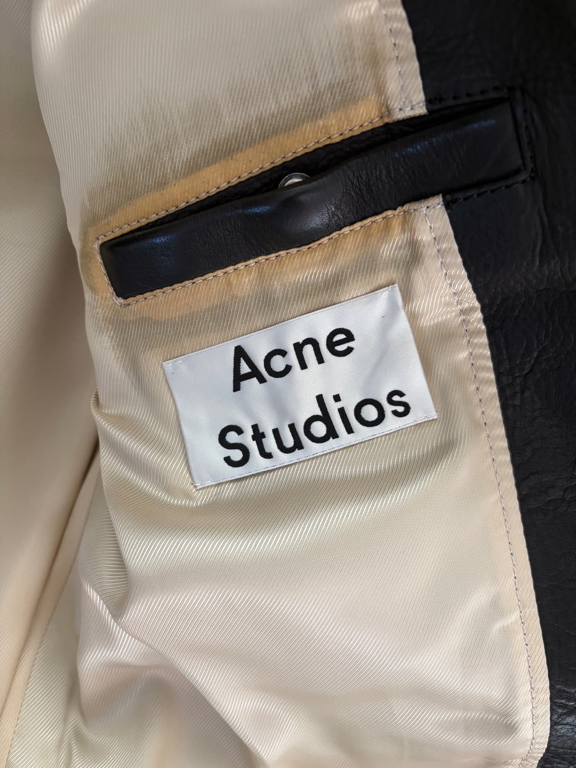 아크네 스튜디오 레더 자켓 상품이미지4