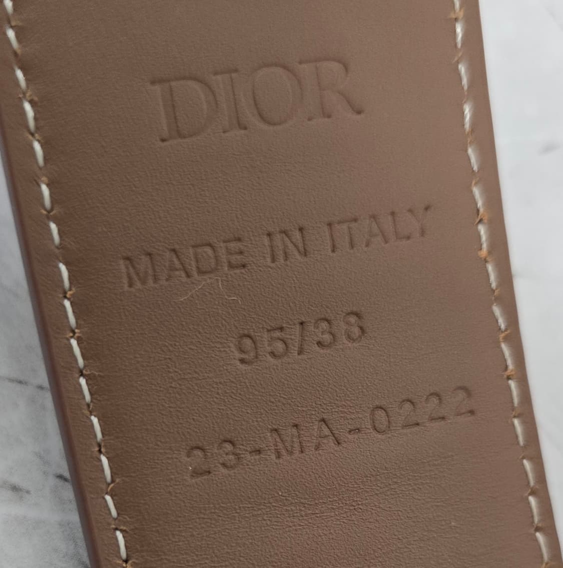 디올 다이아몬드 리버서블 벨트 95사이즈 판매 상품이미지4