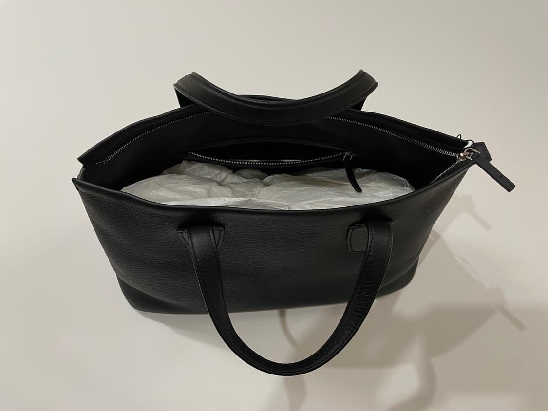 더로우 마르셀백 블랙 새상품 판매 상품이미지3