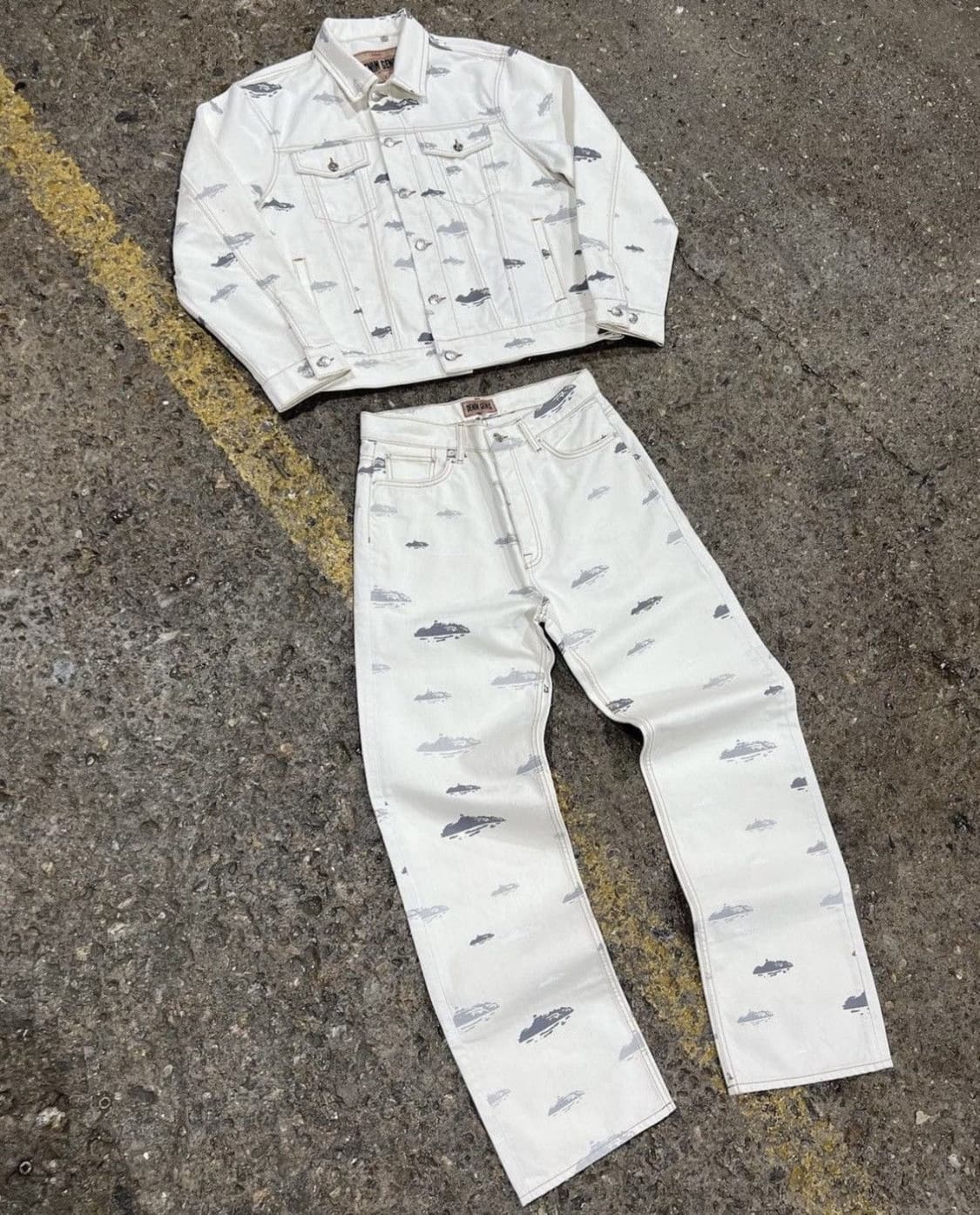 코르테이즈 corteiz 알카트라즈 데님 자켓 화이트 상품이미지2