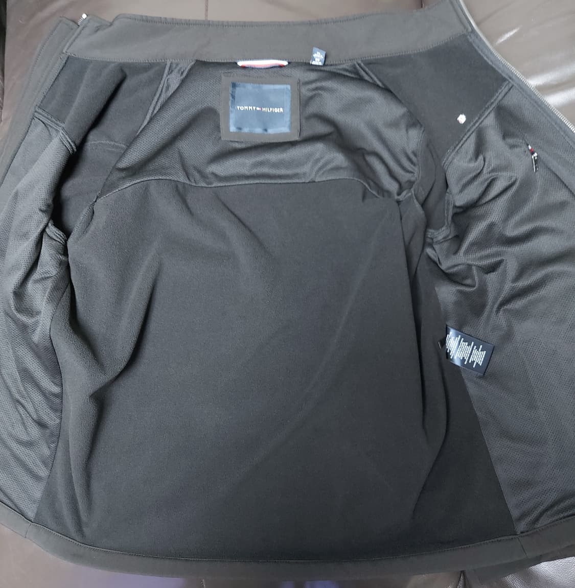 타미힐피거 남자 소프트쉘 자켓 (XL)105~110 새제품

 상품이미지6