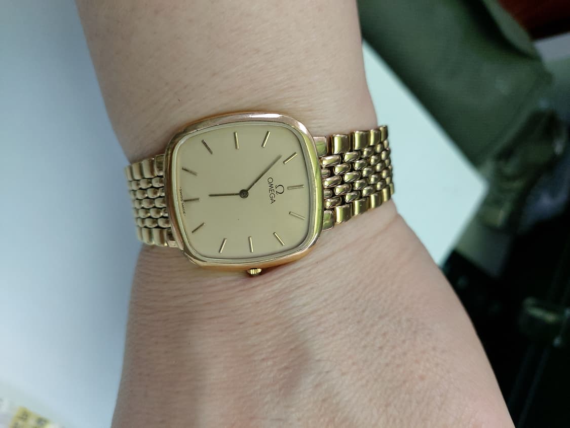 클래식한 디자인의 오메가 드빌 남성용 시계 상품이미지4