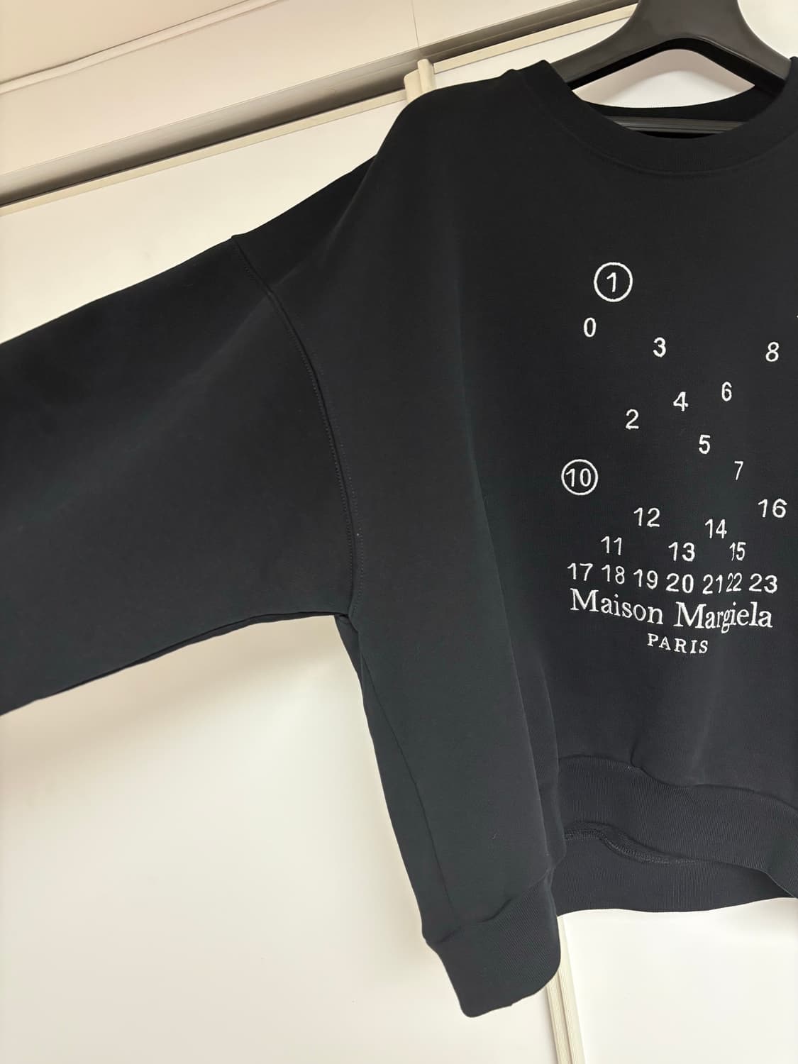 (W) 메종 마르지엘라 스캐터 로고 스웨트셔츠 블랙 / 맨투맨 L 판매 상품이미지5