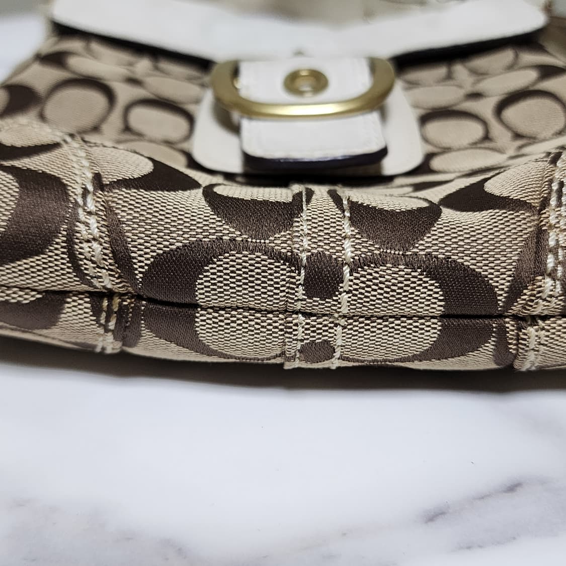 코치 블리커 레거시 숄더백 상품이미지8