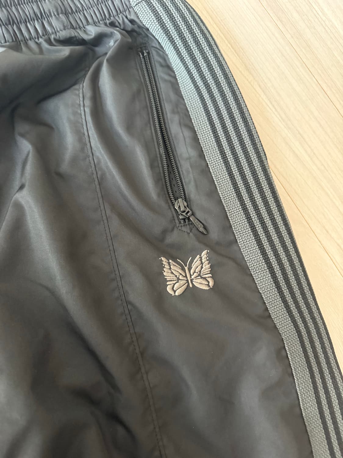 니들스 X BEAVER 별주 HD 트랙팬츠 나일론 블랙 상품이미지3