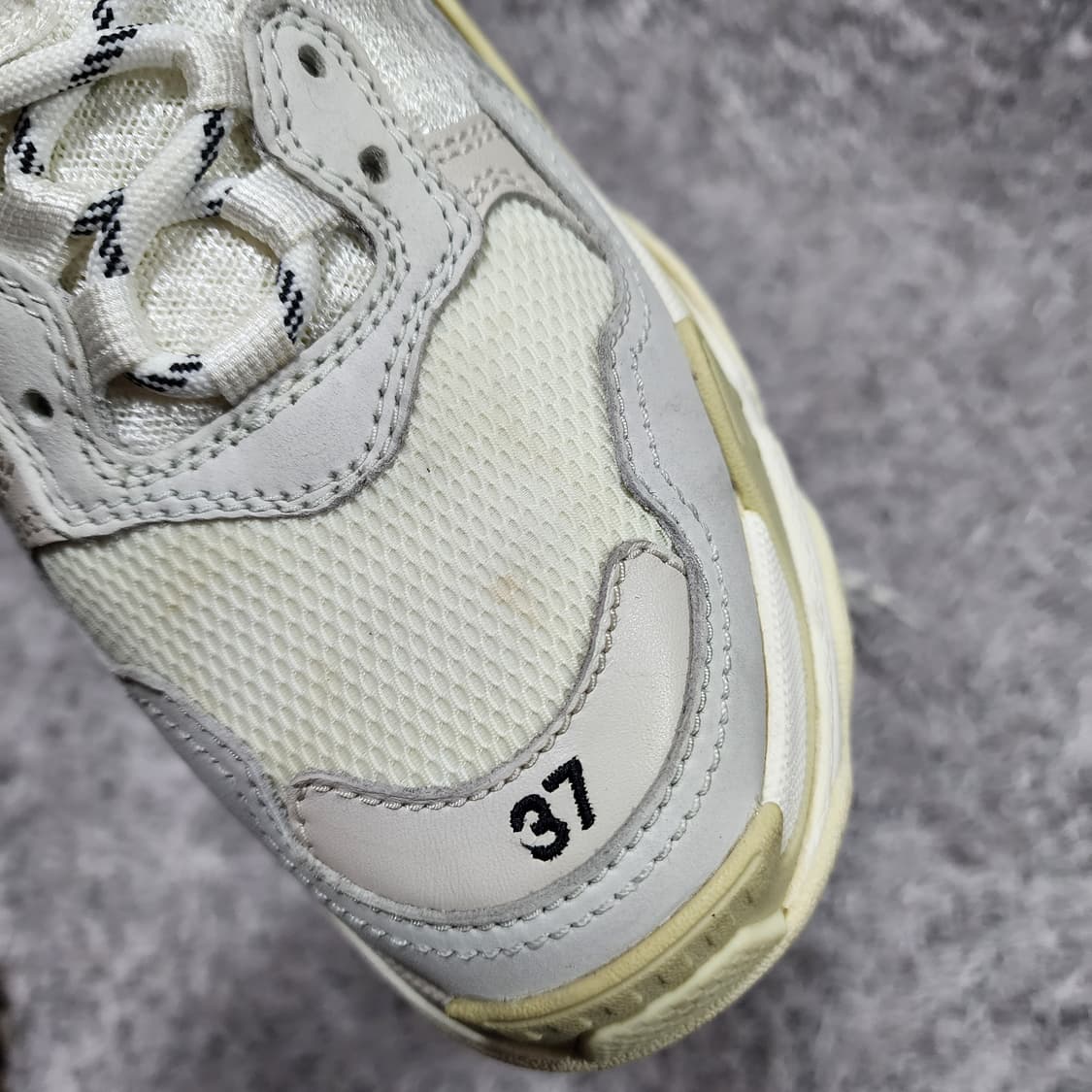 발렌시아가 트리플S 스니커즈 37 상품이미지7