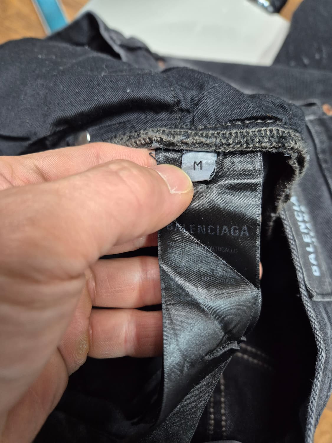 발렌시아가 배기 코티드 흑청바지 상품이미지7