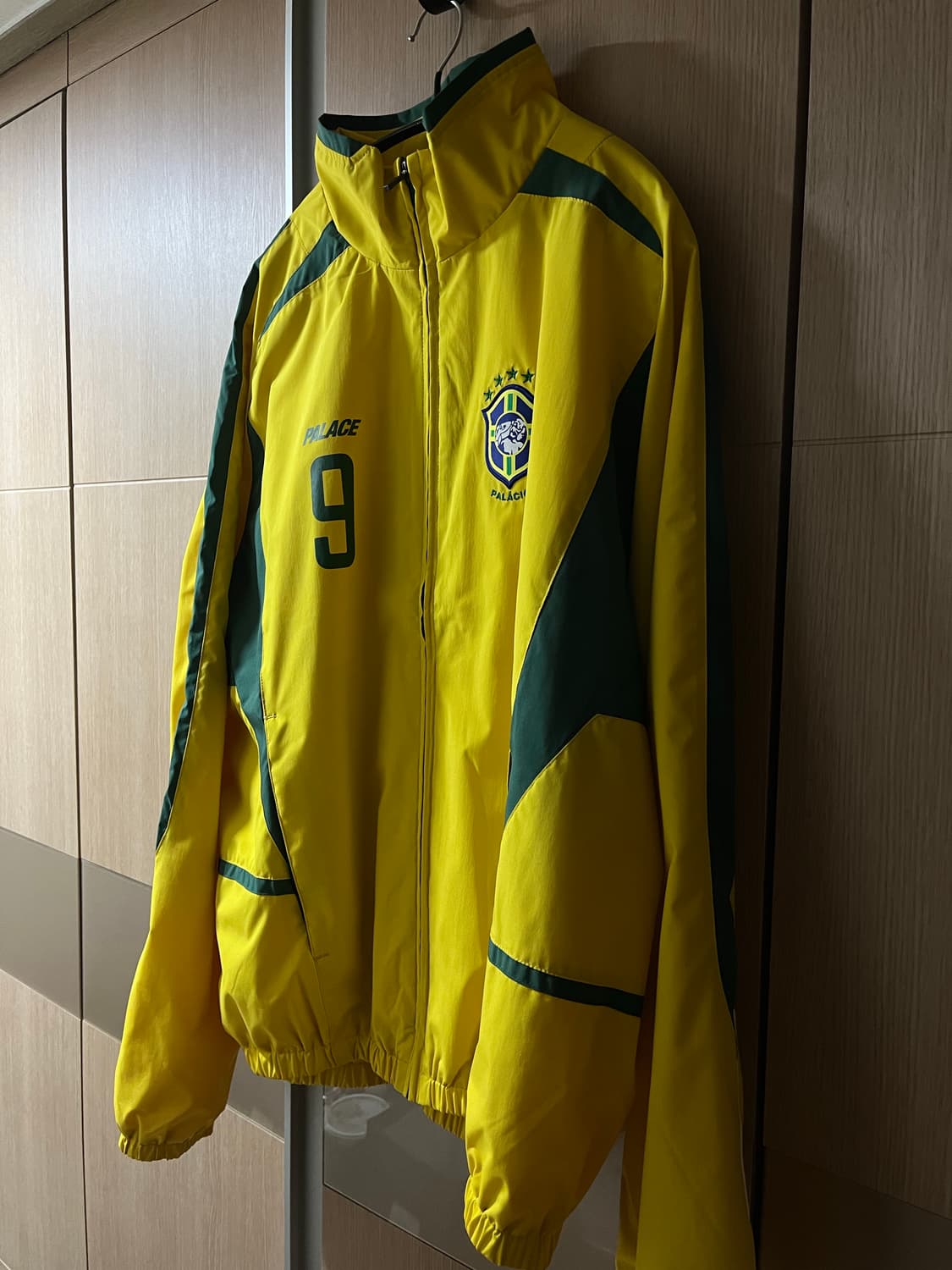 팔라스 프로 팀 02 쉘 자켓 옐로우 - 24FW M사이즈 팝니다 상품이미지6
