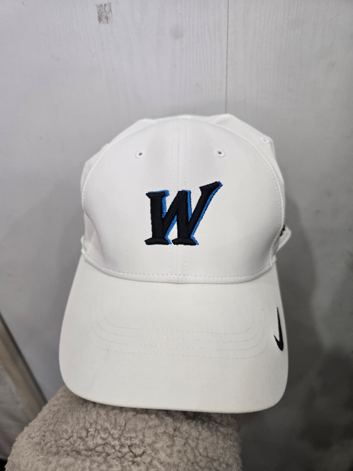 NIKE 나이키 볼캡 모자! 화이트 색상 볼캡! 상품이미지1