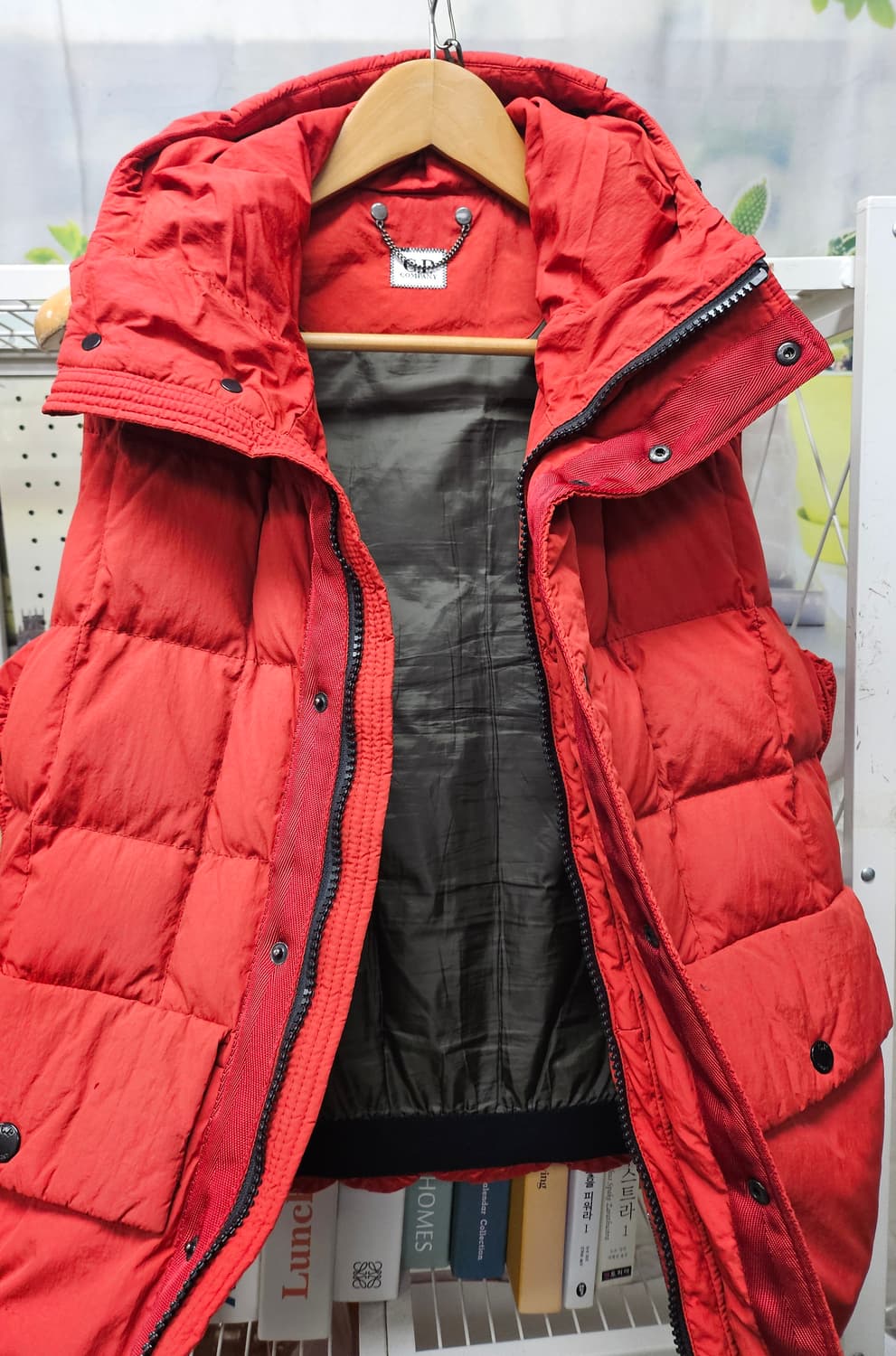 cp컴퍼니 고글 패딩조끼 95 후드 다운베스트 XD30 상품이미지4
