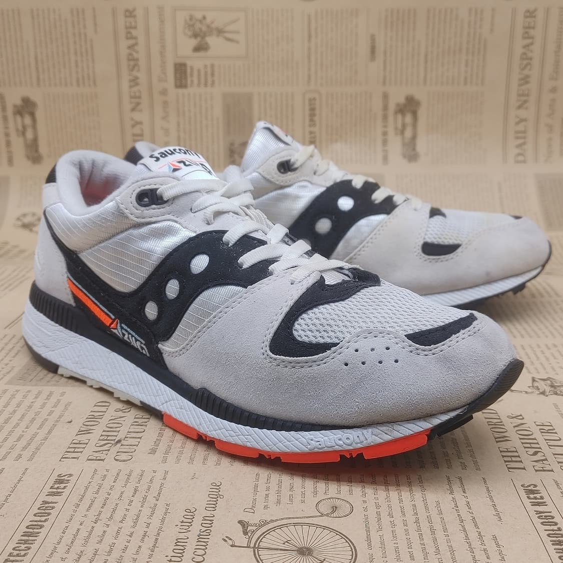 쏘코니 아주라 남성운동화43 270 상품이미지1