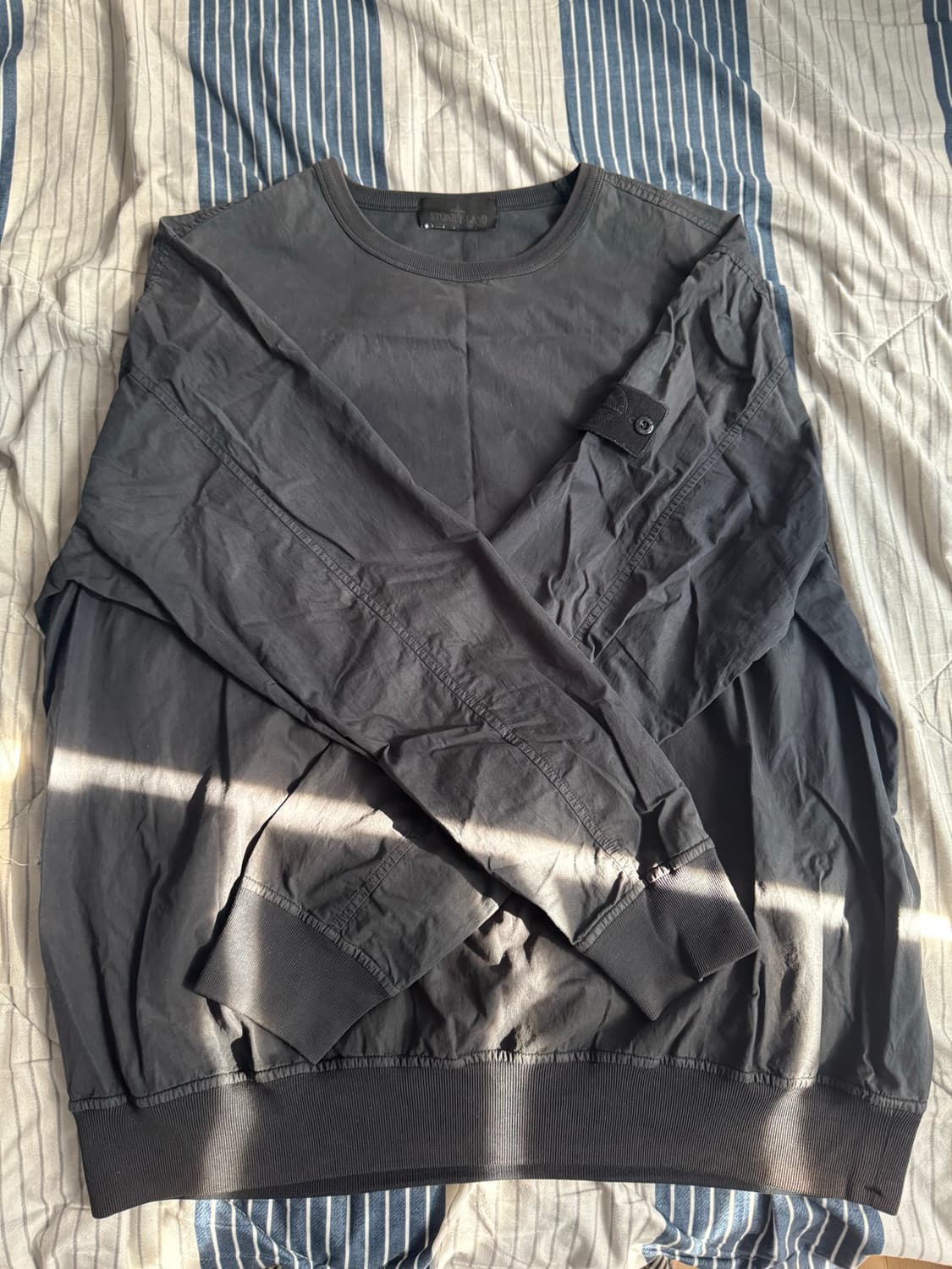 스톤아일랜드 고스트피스 스웨트 셔츠 상품이미지1