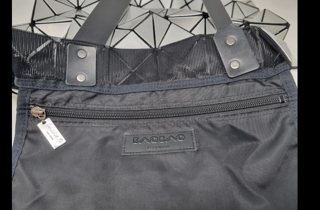 바오바오 이세이미야케 루센트 실버 토트백 상품이미지9