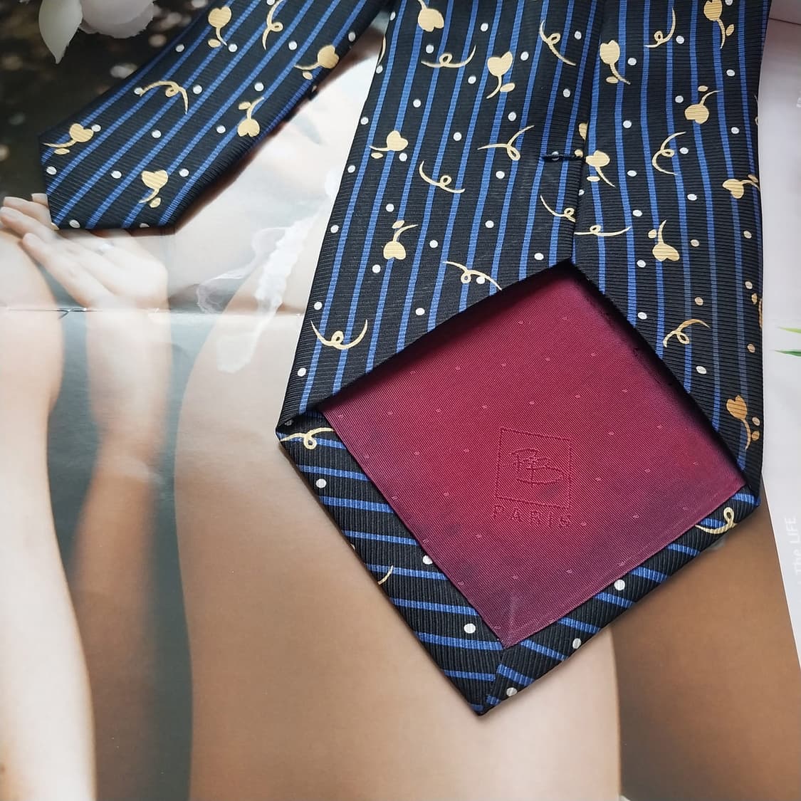 피에르 발망 실크 블랙&블루 플로럴 넥타이 9.7cm A등급 K1286
 상품이미지7