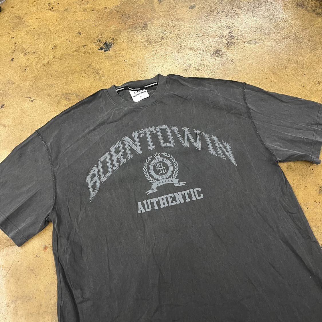 [ 정품/2 ] 본투윈 AUTHENTIC 레터링 반팔티 b14 상품이미지1