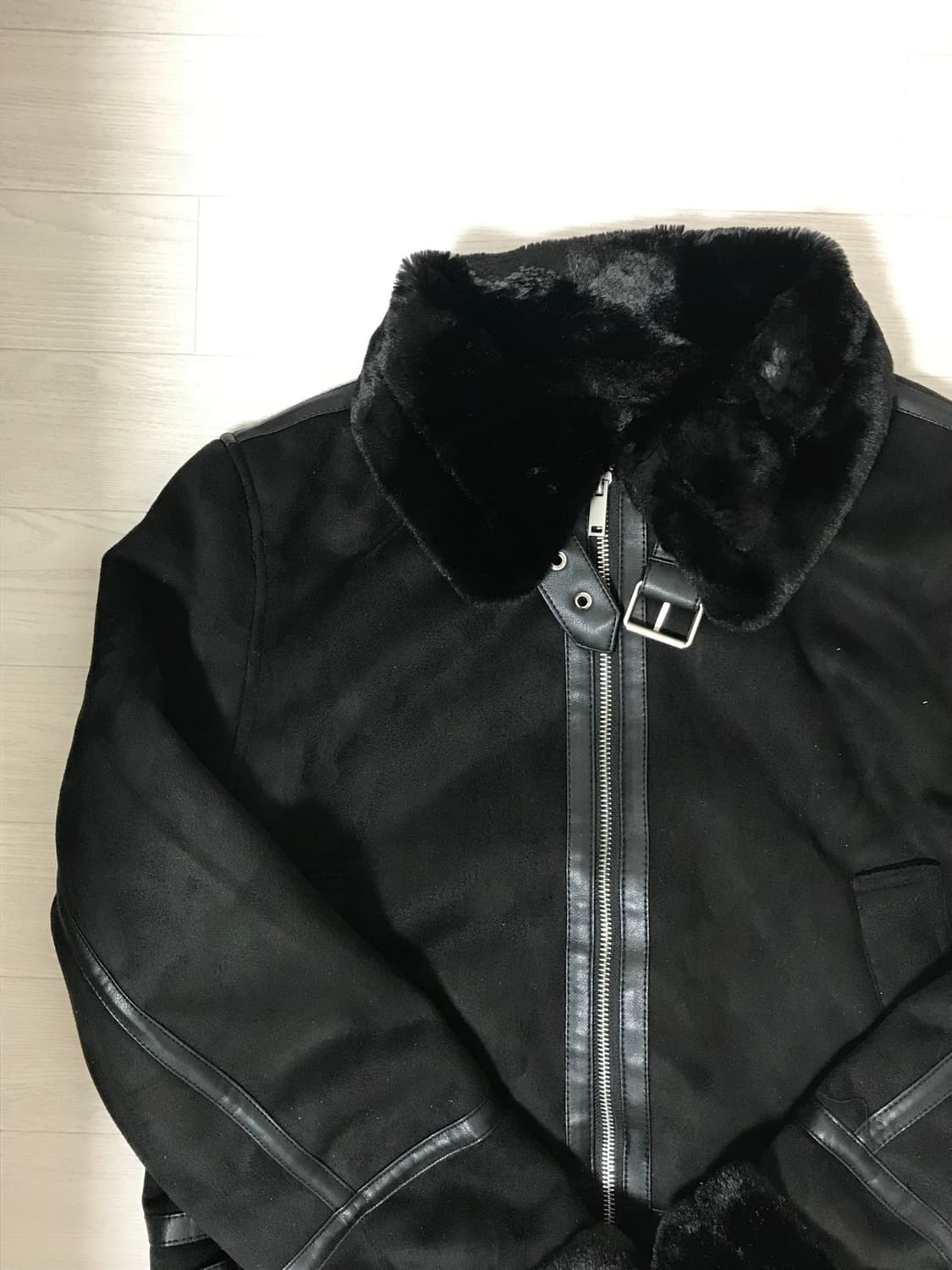 퍼 배색 무스탕 상품이미지7