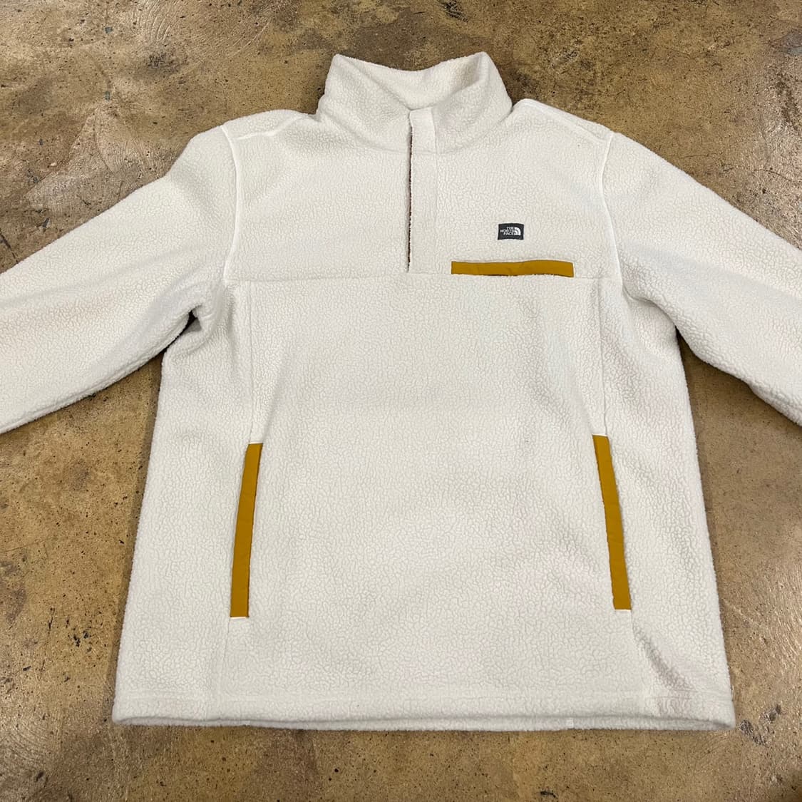 [정품/L] 노스페이스 화이트 뽀글이 플리스 b17 상품이미지3