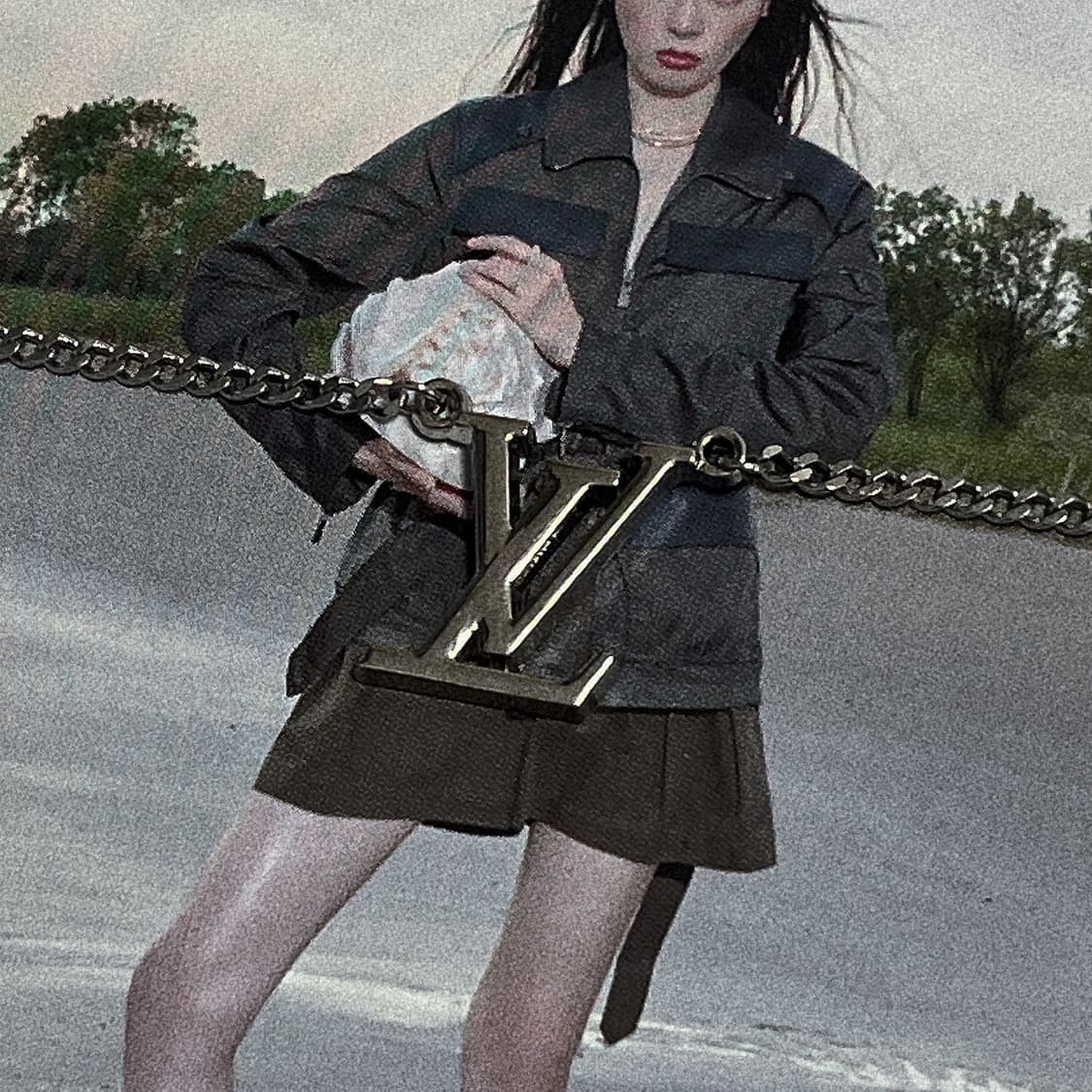 루이비통 LV 로고 양고리 실버 목걸이 상품이미지2