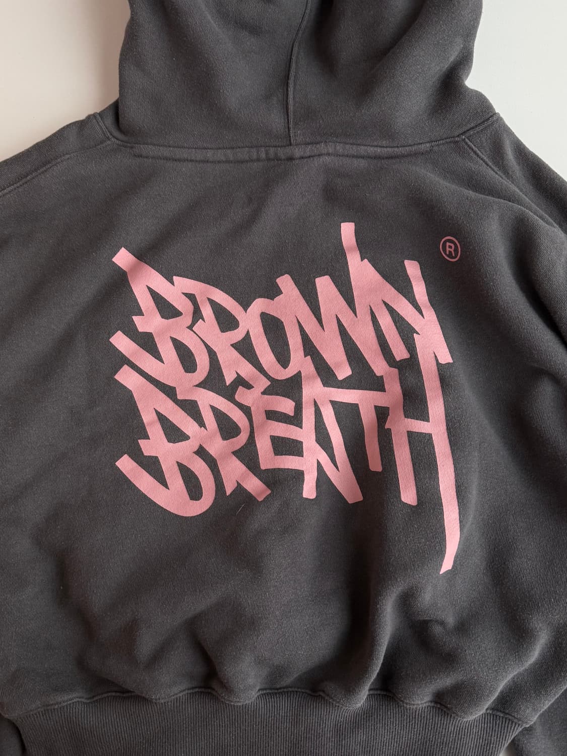 브라운브레스 후드티 상품이미지3