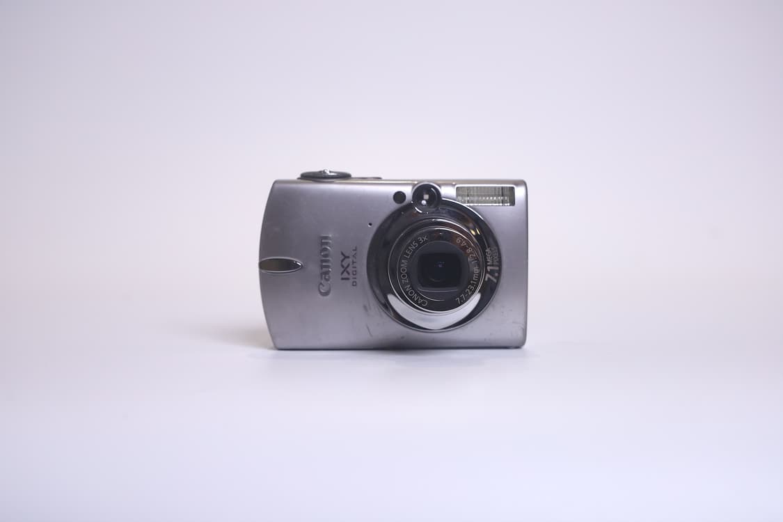 캐논 익시 디지털 700(익서스 750 일본 모델) 실버 (액정 열화) 상품이미지1