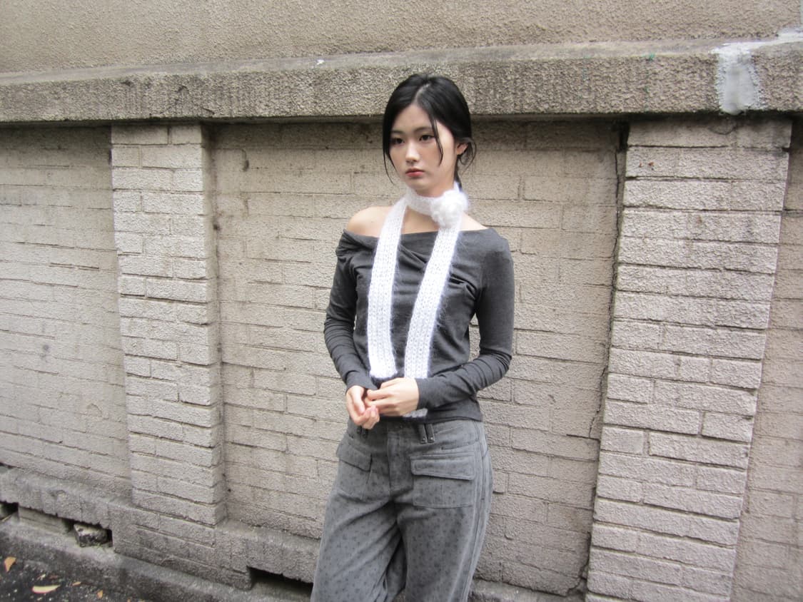 crochet mohair rose scarf white / mega 상품이미지4