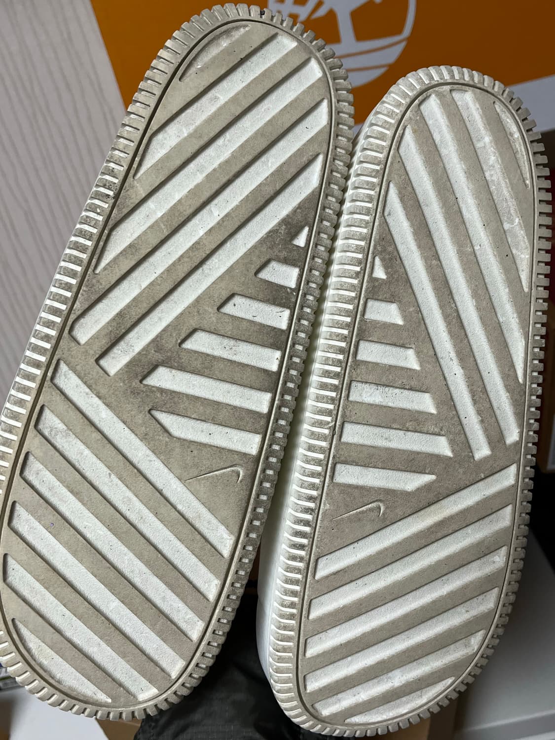 나이키 캄 슬라이드 270 상품이미지5