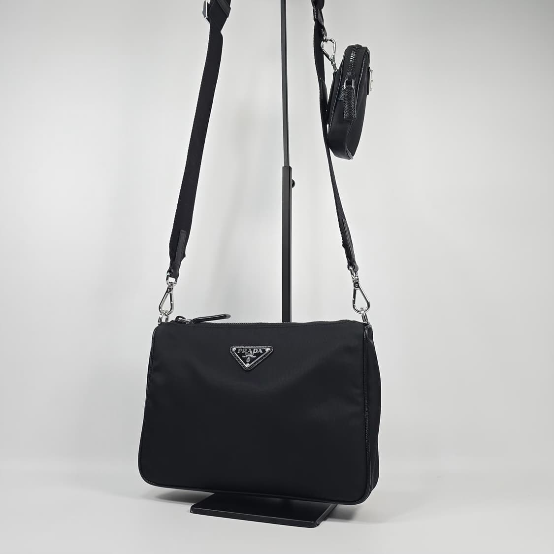프라다 리나일론 앤 사피아노 레더 숄더백 상품이미지1
