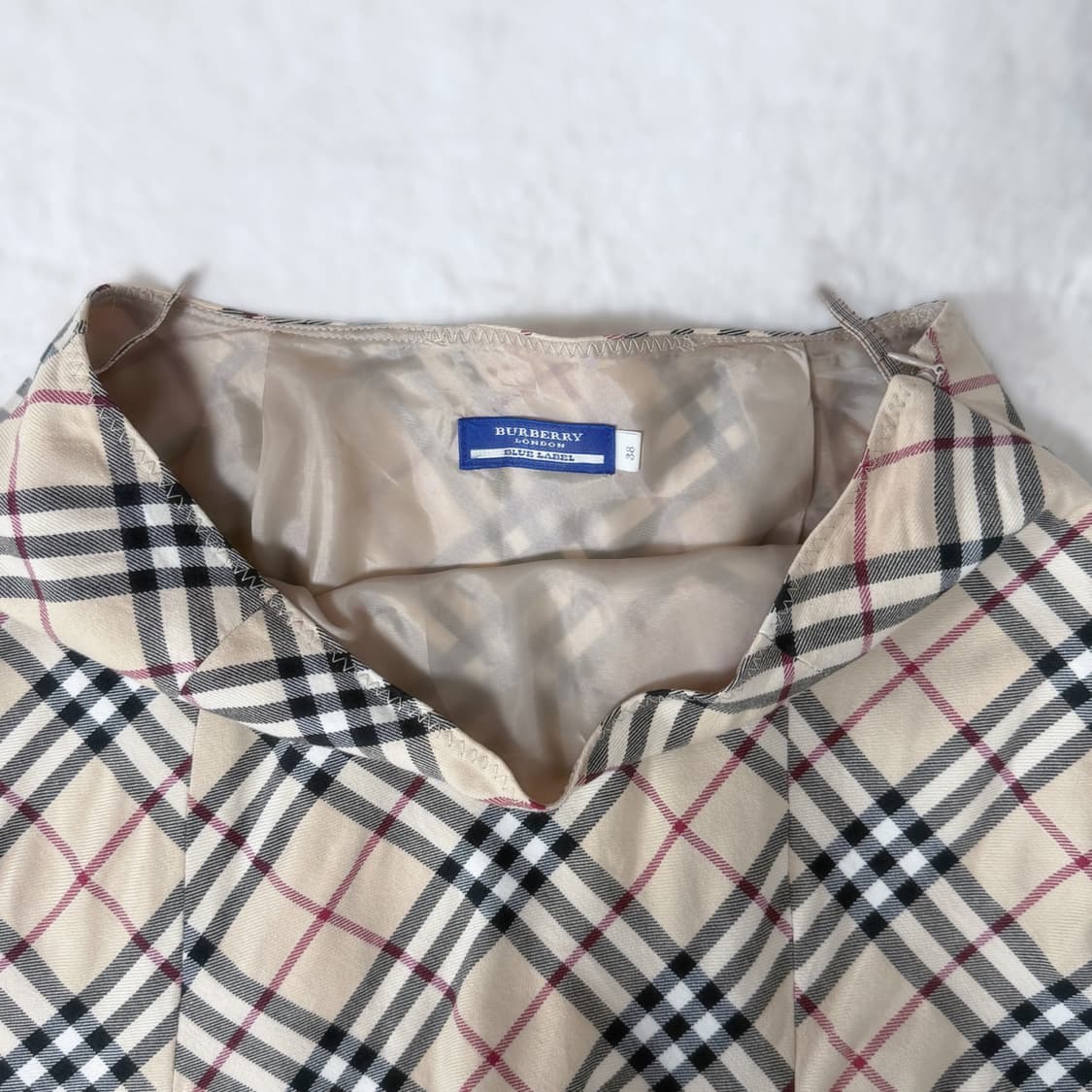 Burberry 블루라벨 y2k 노바체크 치마 ≽^•⩊•^≼ 상품이미지4