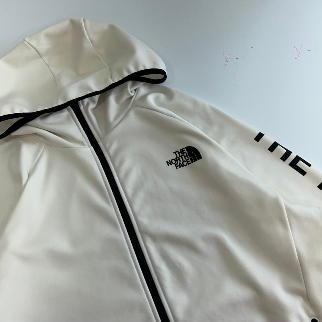 The north face 노스페이스 사이드로고 화이트 후드집업 상품이미지5
