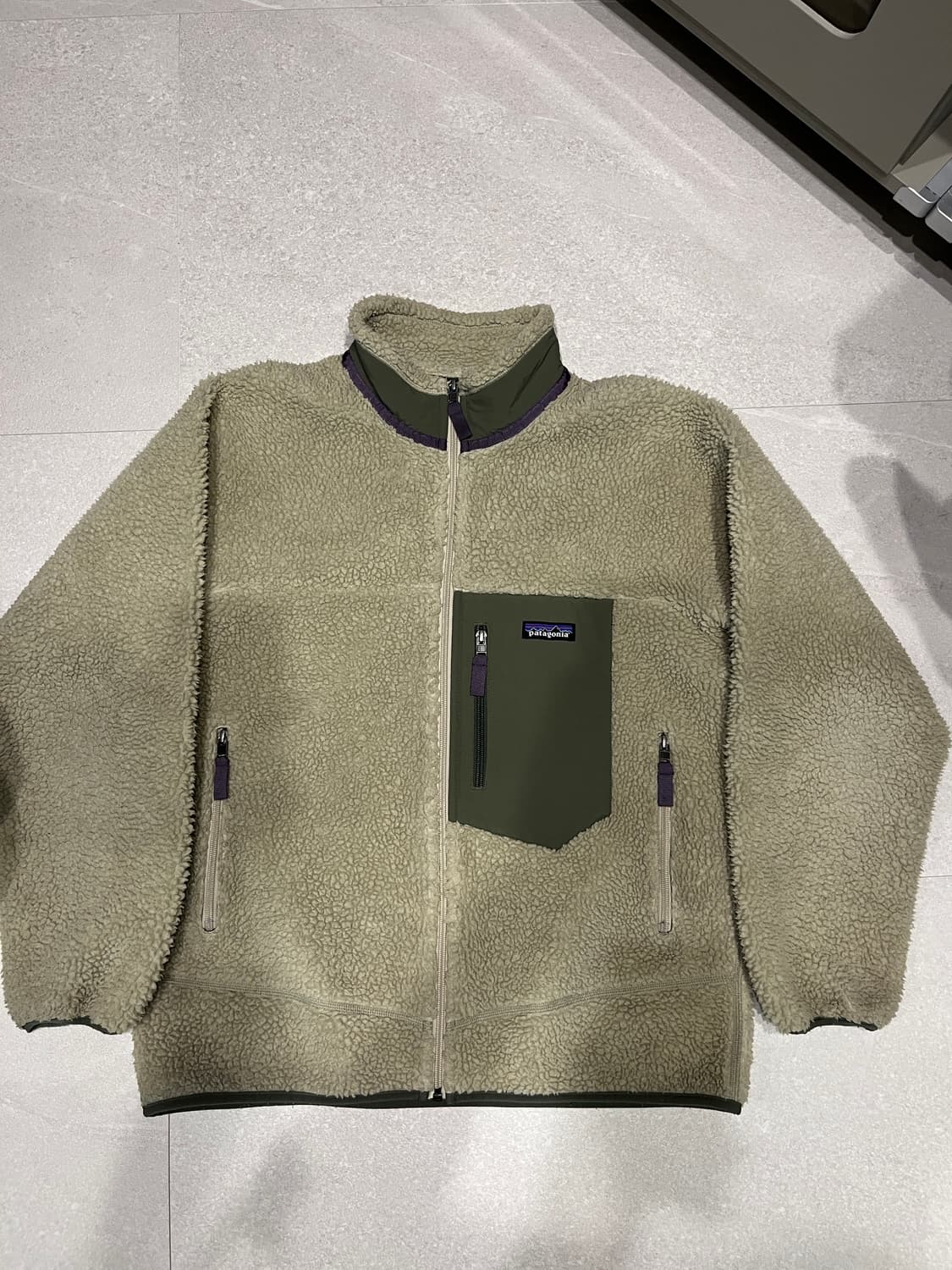 파타고니아 레트로x 펠리컨 M 상품이미지1