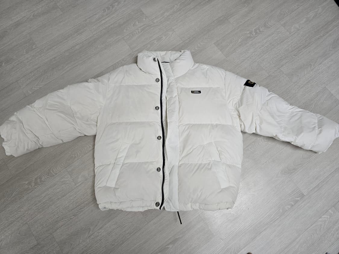 새상품)내셔널지오그래픽 패딩 화이트색상(XL사이즈)팝니다 상품이미지1