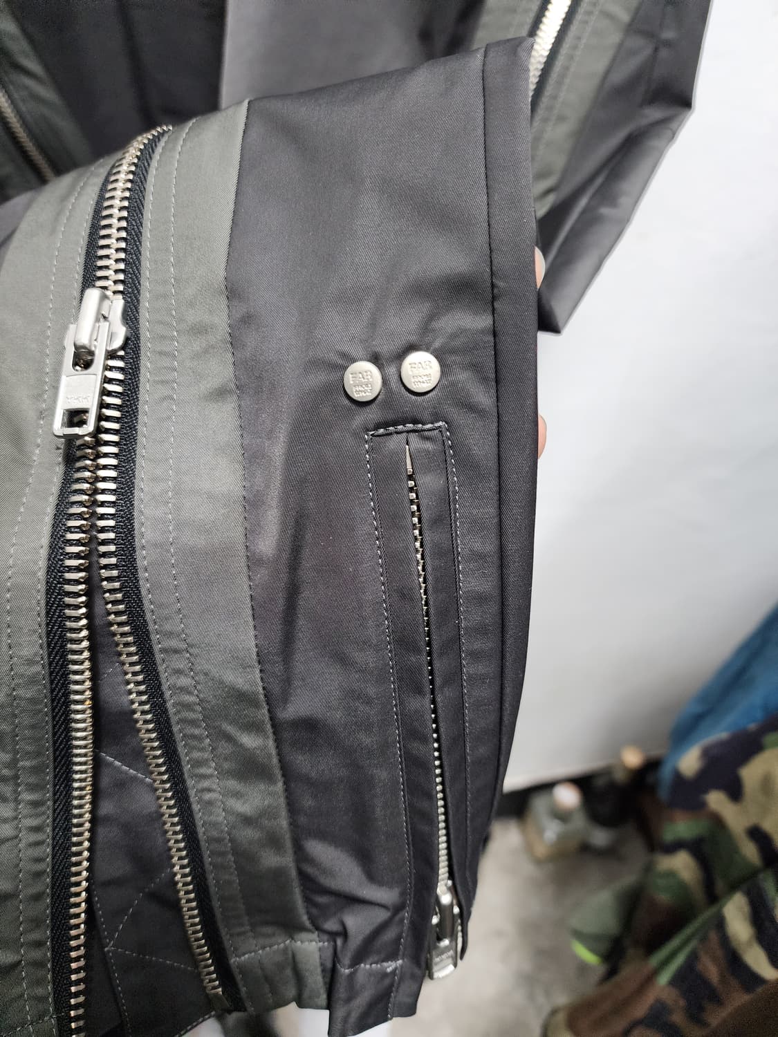 Far from what 파아카이브 스트림 지퍼 팬츠  상품이미지4