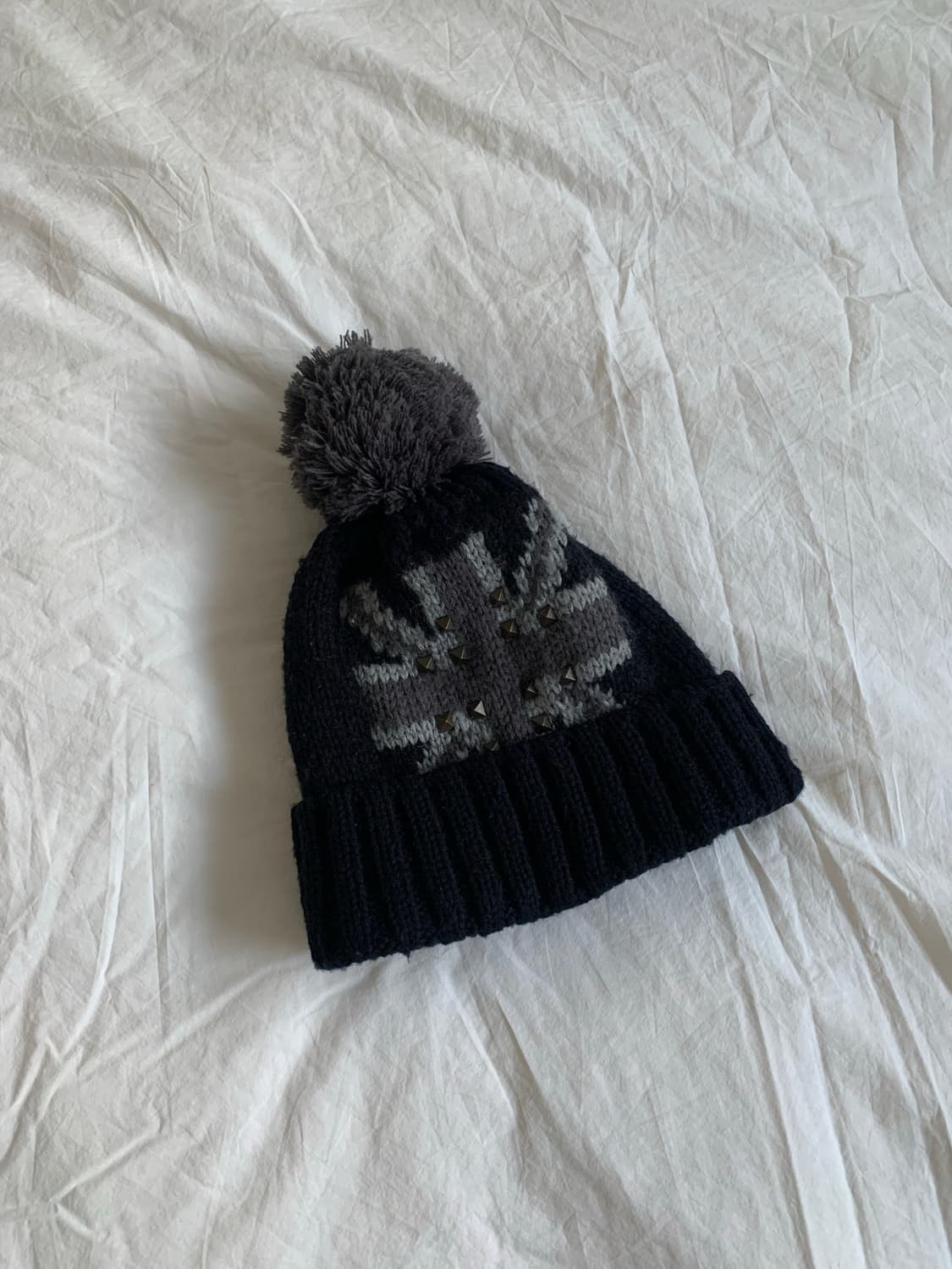 블랙 방울 비니 상품이미지1