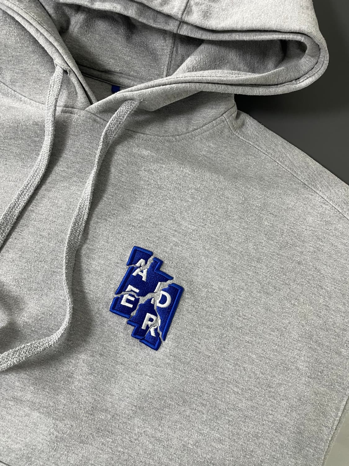 아더에러 6주년 테트리스 자수로고 후드 상품이미지3