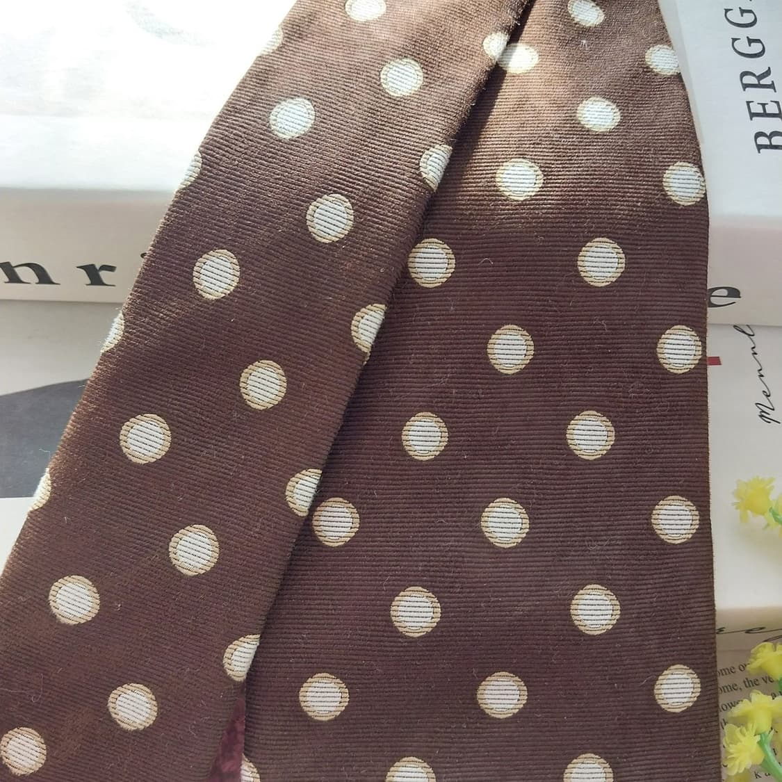 더반(다반) 실크&울 혼방 도트 넥타이 8.3cm A+등급 K1363
 상품이미지4