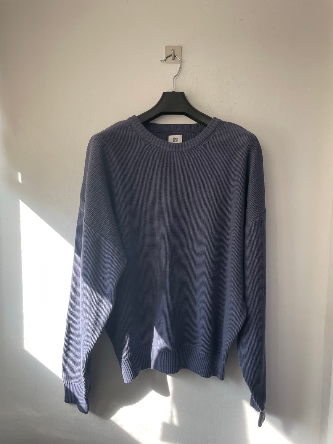 폴리테루 와플 니트 그래픽 (엘보우 엔젤) 블루 4사이즈 새상품 팝니다. 상품이미지8