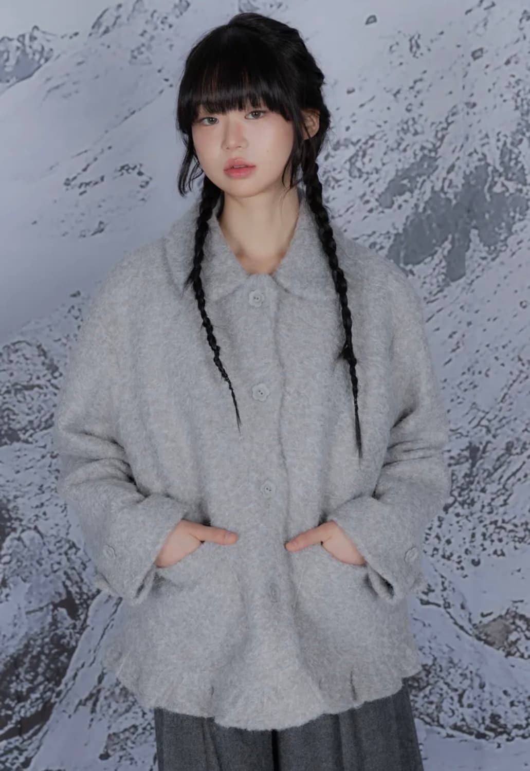 나이엔 라운드 플라켓 숏 코트 라이트그레이 상품이미지1