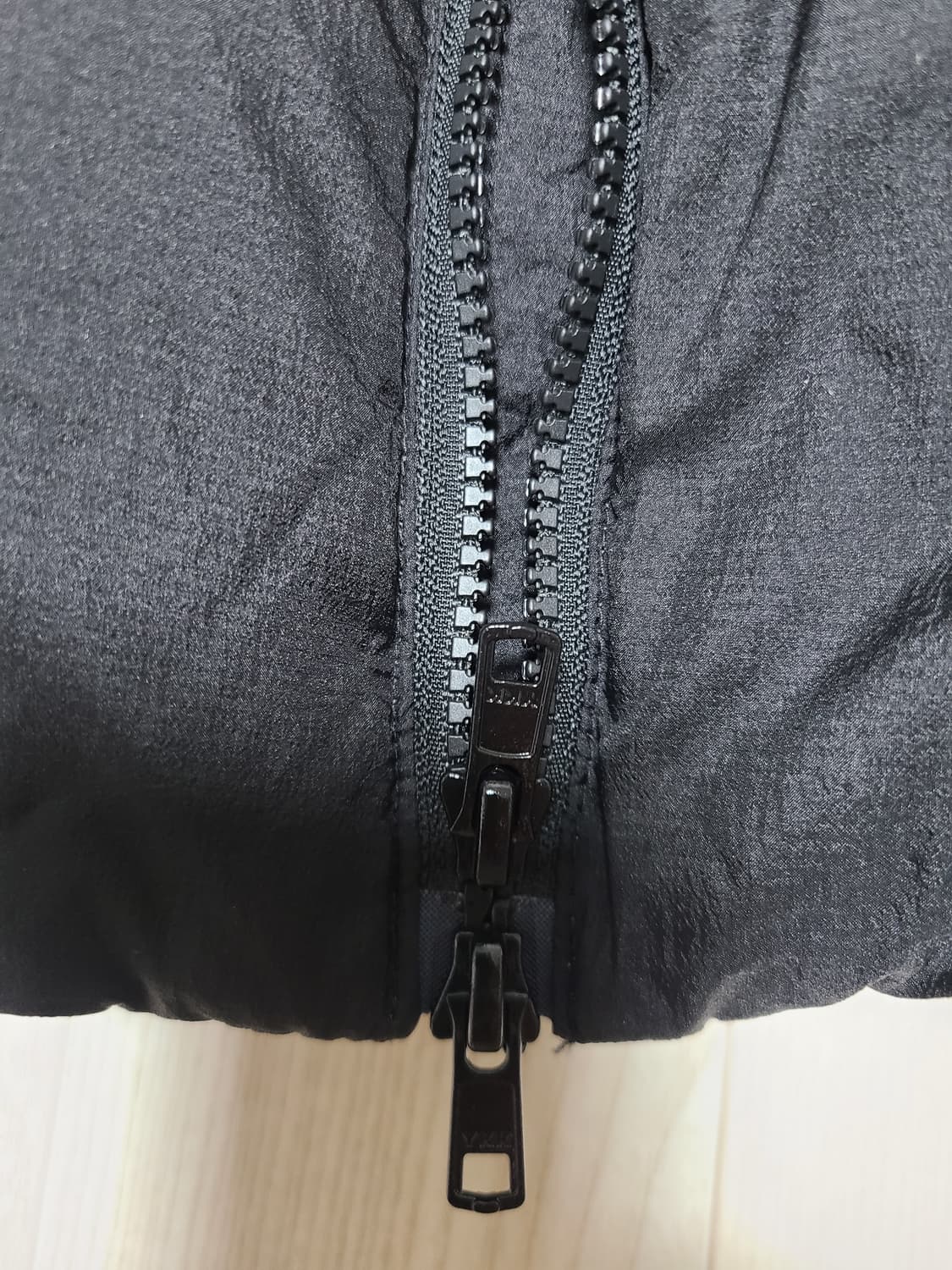 고요웨어 스너글 구스다운 패딩 공용 L 블랙  상품이미지3