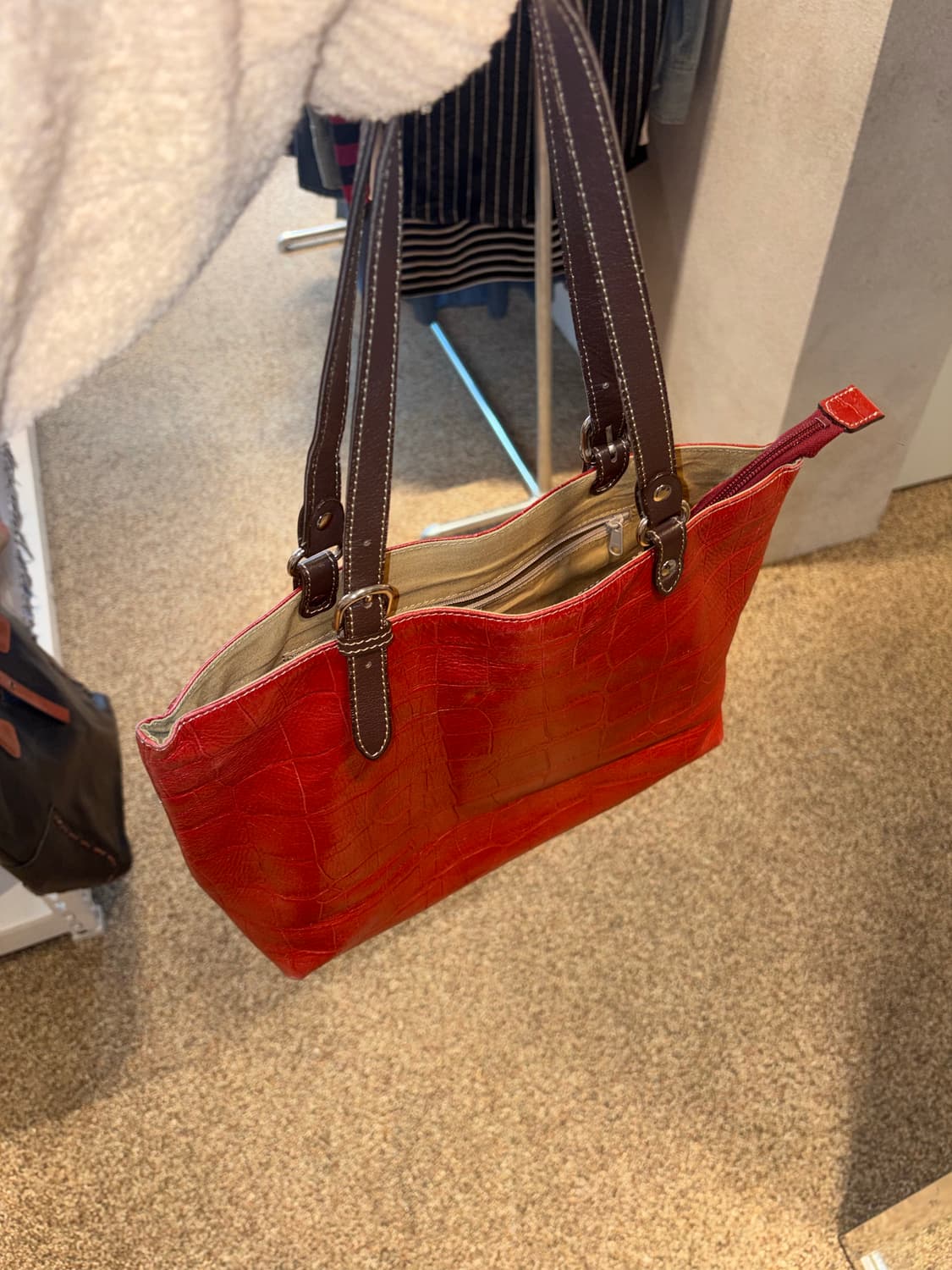 Crimson croc bag 상품이미지2