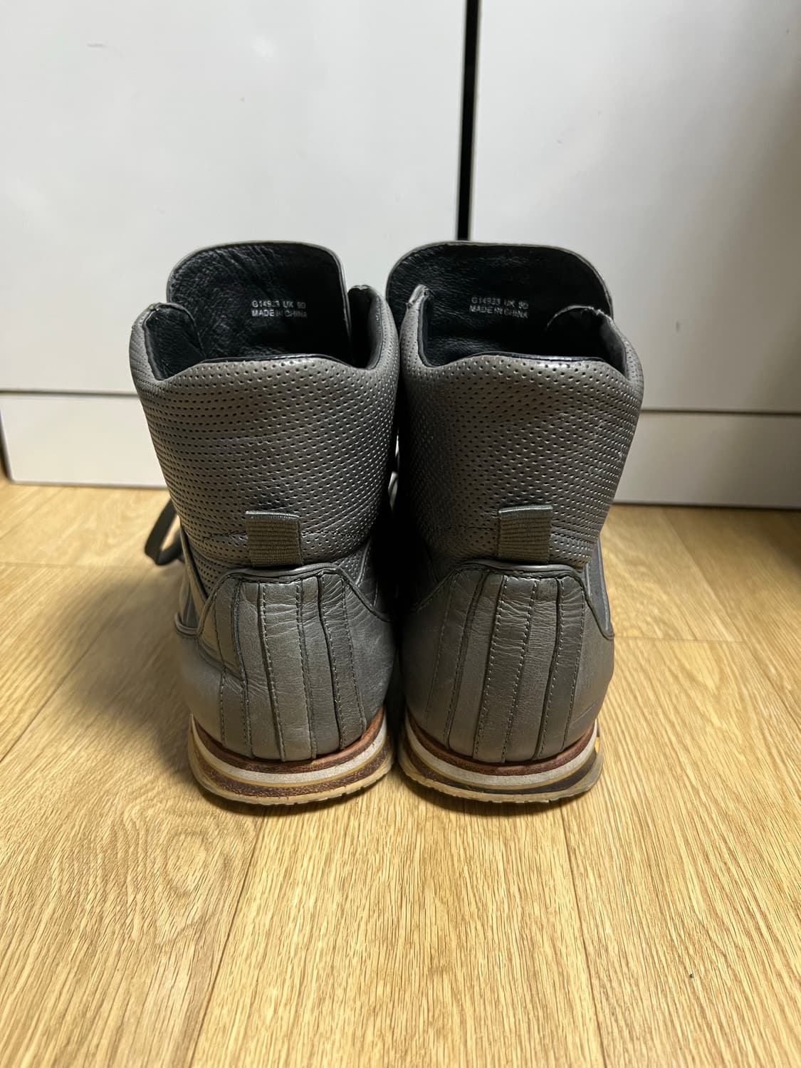 Y-3 하이탑 레더 스니커즈 카키 280 상품이미지3